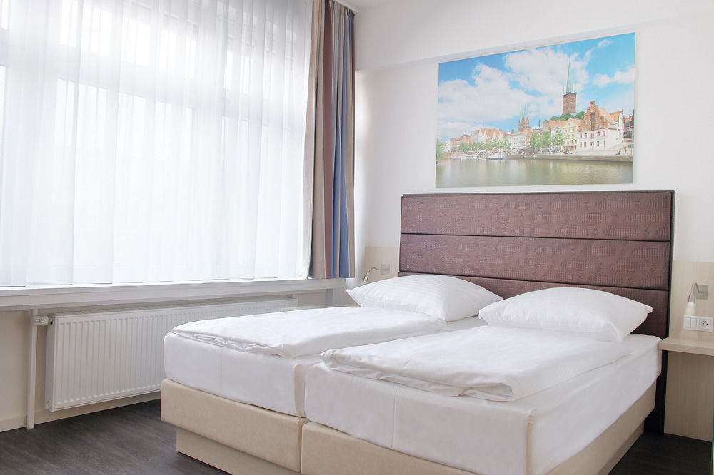 Viva Hotel Luebeck Exteriör bild